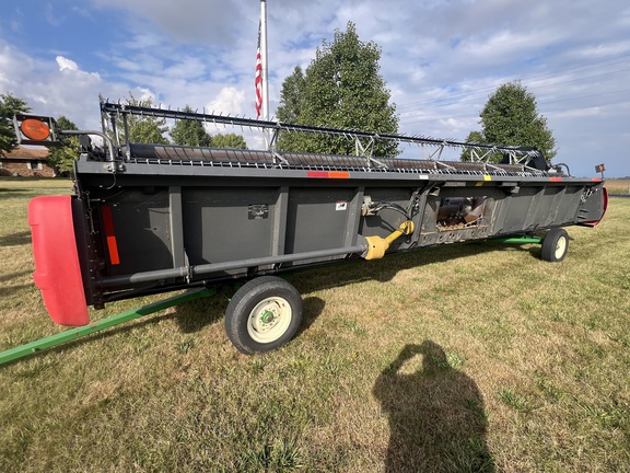 2009 Massey Ferguson 8200-30F Header Combine