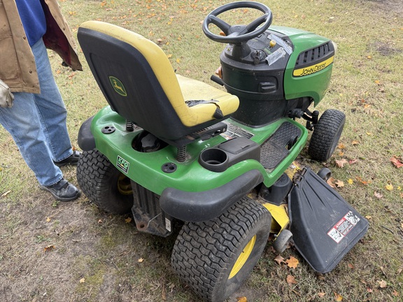 2017 John Deere D140 Garden Tractor