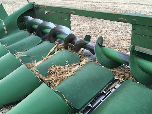 2008 John Deere 608C Header Corn Head