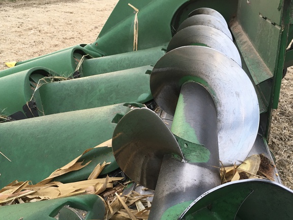 2008 John Deere 608C Header Corn Head