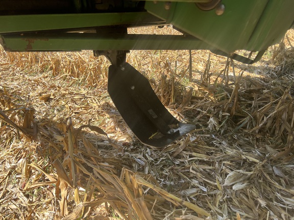 1998 John Deere 893 Header Corn Head