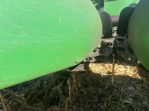 1998 John Deere 893 Header Corn Head