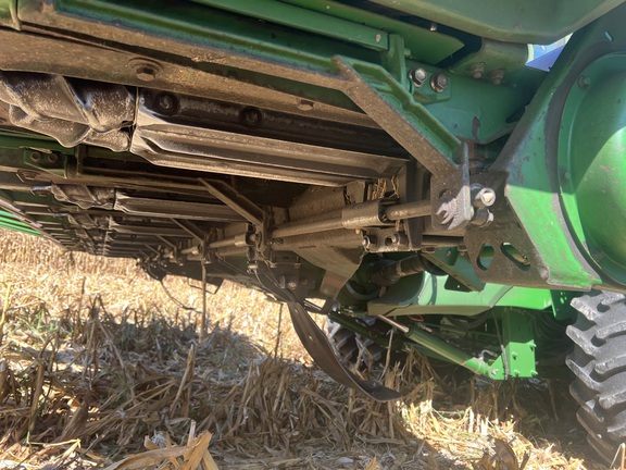 1998 John Deere 893 Header Corn Head