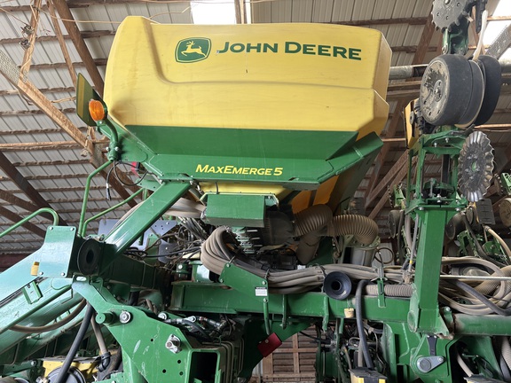 2022 John Deere 1795 Planter