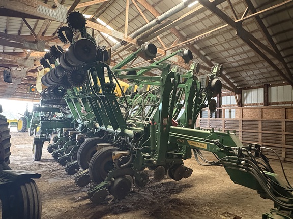 2022 John Deere 1795 Planter
