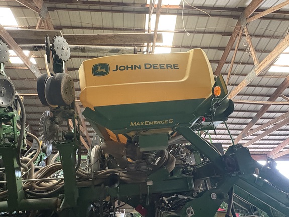 2022 John Deere 1795 Planter