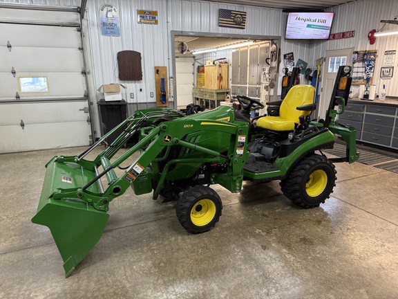 2019 John Deere 1025R Tractor Compact