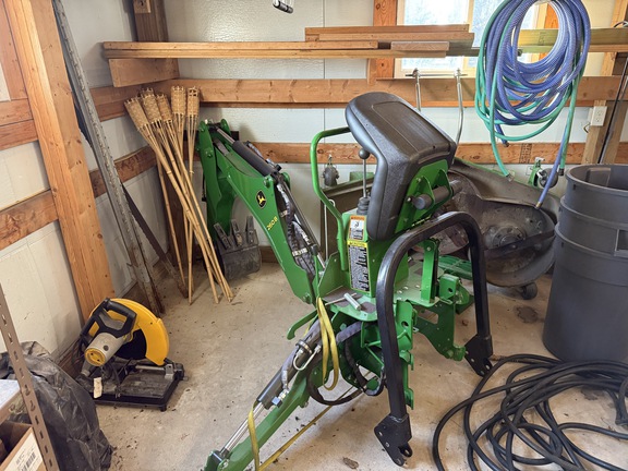 2019 John Deere 1025R Tractor Compact