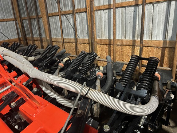 2018 Kuhn 1205-830 Strip Till