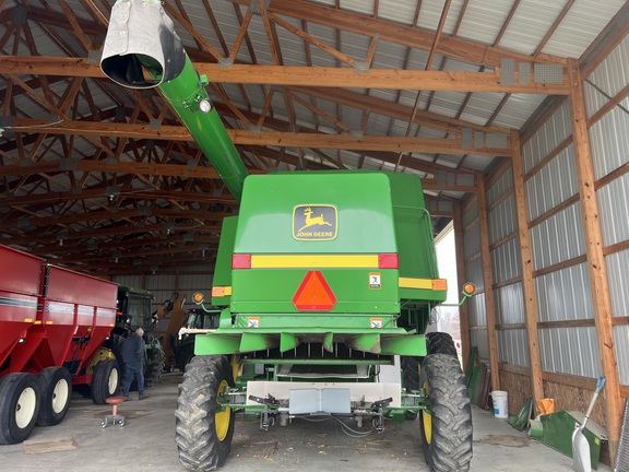 1996 John Deere 9500 Combine