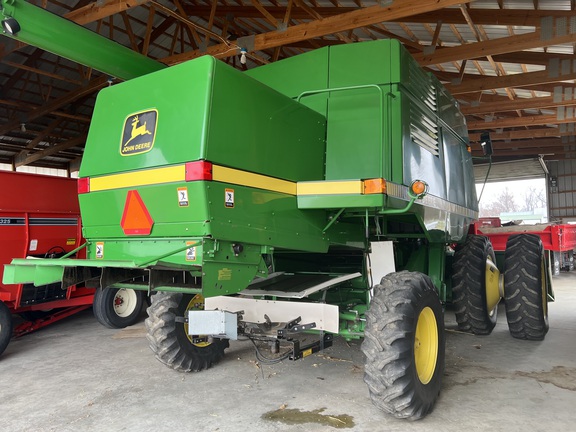 1996 John Deere 9500 Combine