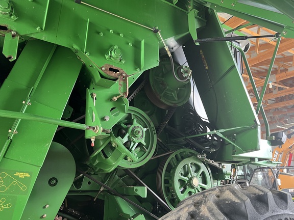 1996 John Deere 9500 Combine