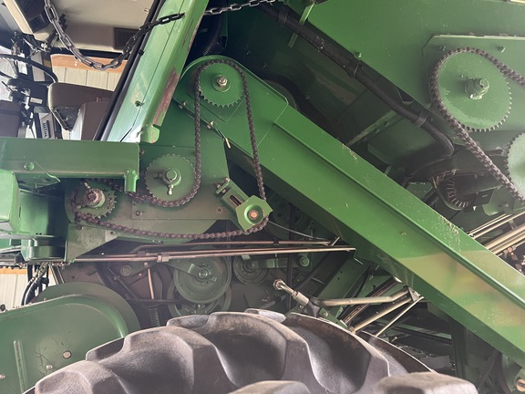 1996 John Deere 9500 Combine