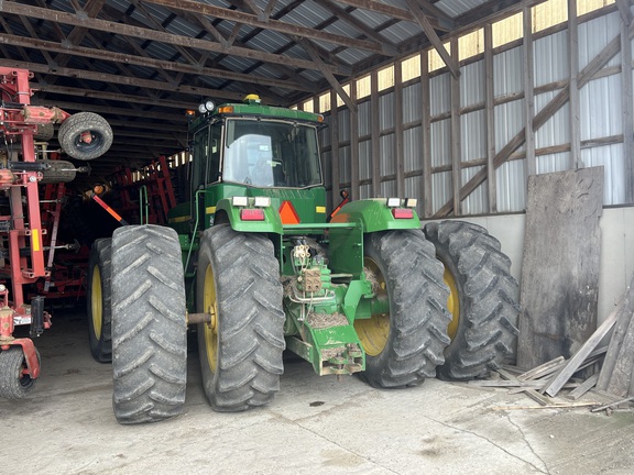 2001 John Deere 9200 Tractor 4WD