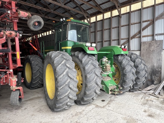 2001 John Deere 9200 Tractor 4WD