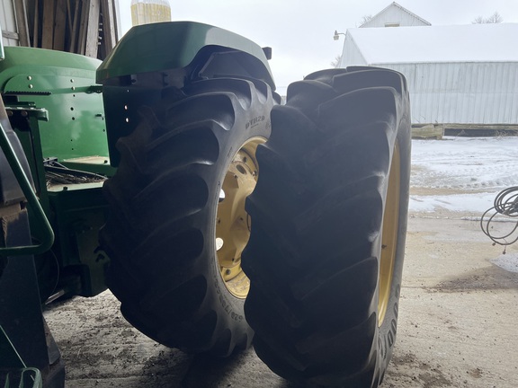 2001 John Deere 9200 Tractor 4WD