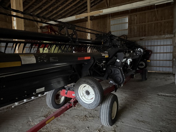 2011 Case IH 2162-35 Header Combine
