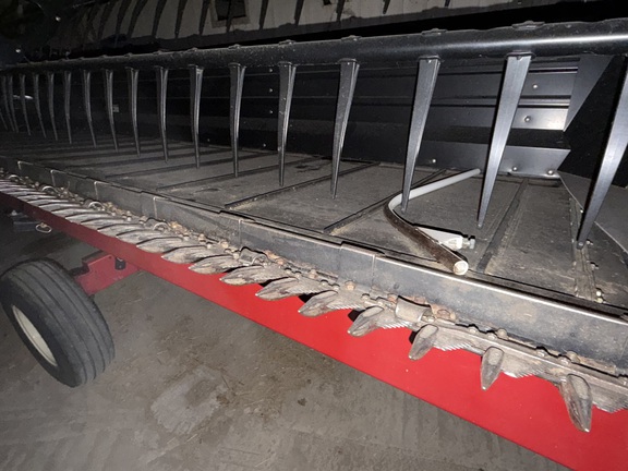 2011 Case IH 2162-35 Header Combine