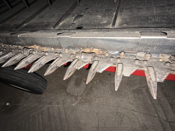 2011 Case IH 2162-35 Header Combine