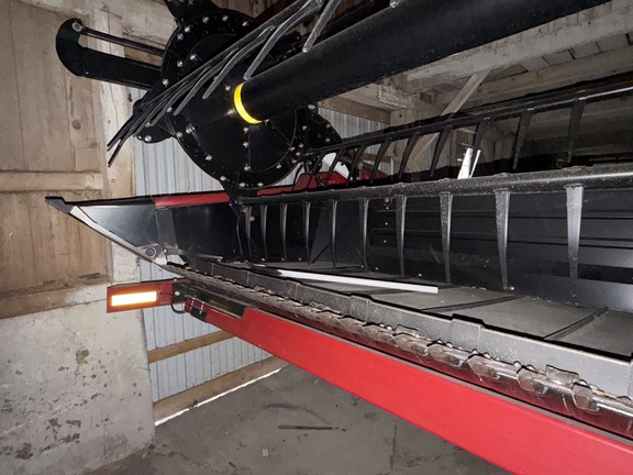 2011 Case IH 2162-35 Header Combine
