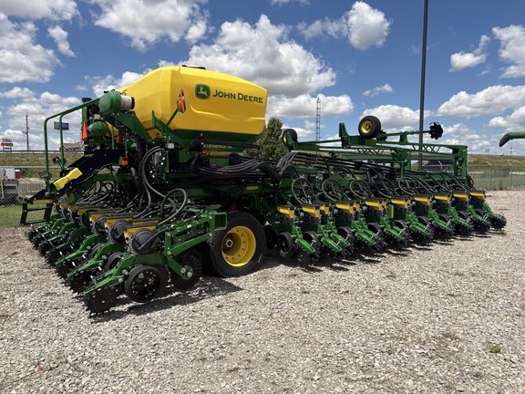 2025 John Deere DB60 Planter