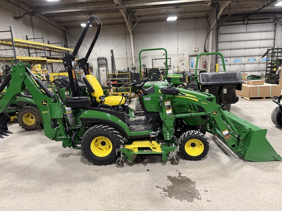 2019 John Deere 1025R Tractor Compact