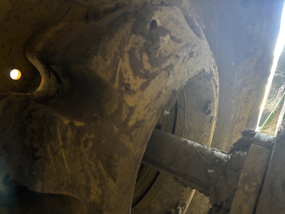 2013 John Deere 6190R Tractor