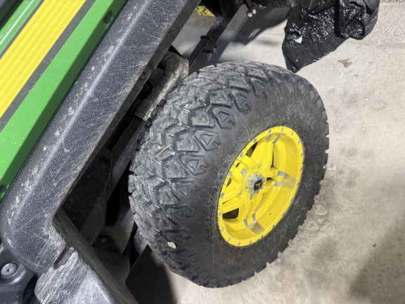 2020 John Deere XUV 835R ATV