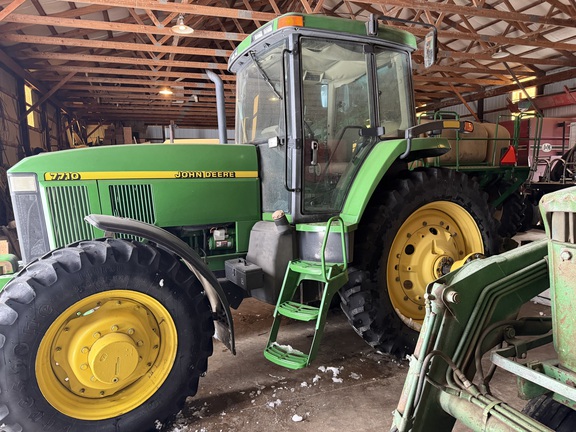 1997 John Deere 7710 Tractor