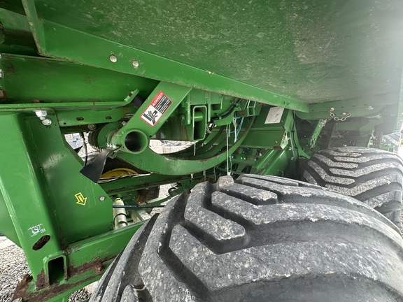 2022 John Deere L331 Baler/Big Square