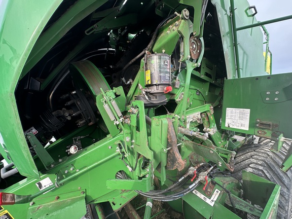 2022 John Deere L331 Baler/Big Square