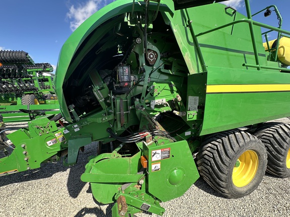 2022 John Deere L331 Baler/Big Square