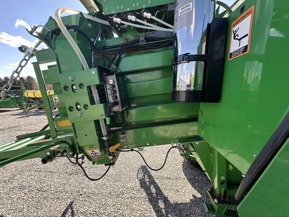 2022 John Deere L331 Baler/Big Square