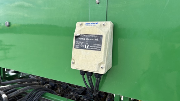 2009 John Deere 1990 Air Seeder