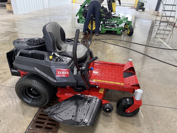 2025 Toro TIMECUTTER 77404 Mower/Zero Turn