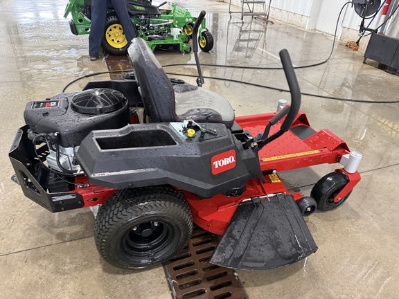 2025 Toro TIMECUTTER 77404 Mower/Zero Turn