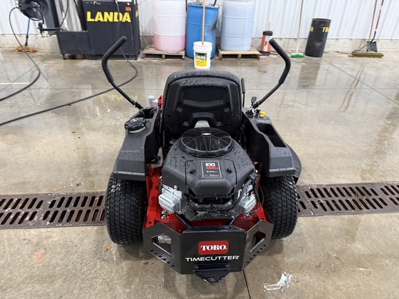 2025 Toro TIMECUTTER 77404 Mower/Zero Turn