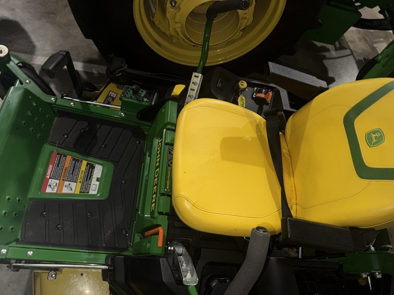 2022 John Deere Z530M Mower/Zero Turn