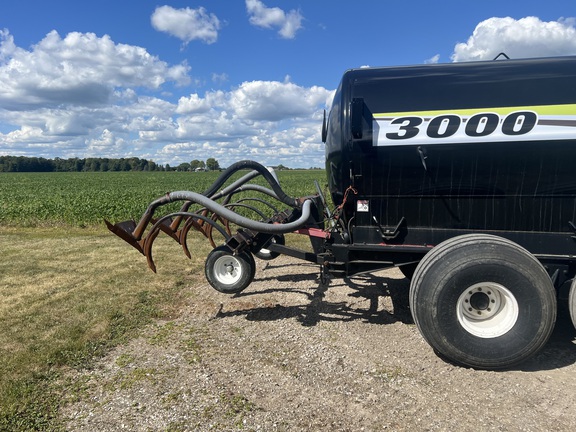 1997 Balzer 3000 Manure Spreader