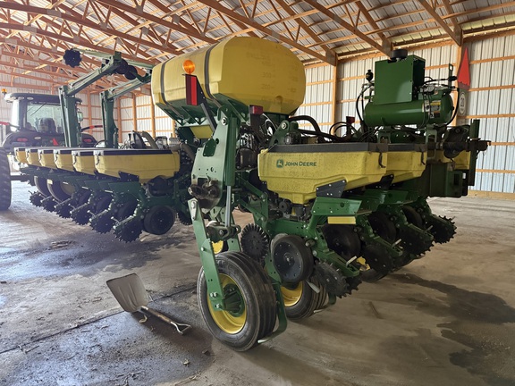 2023 John Deere 1775NT Planter