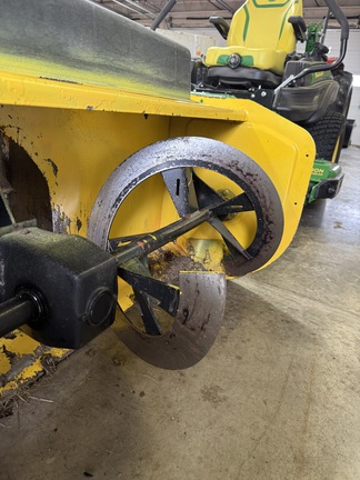 John Deere 47" Snow Blower Snow Blower