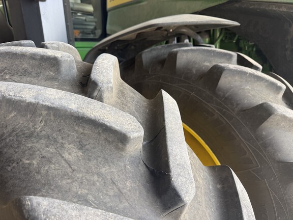 2023 John Deere 8R 370 Tractor