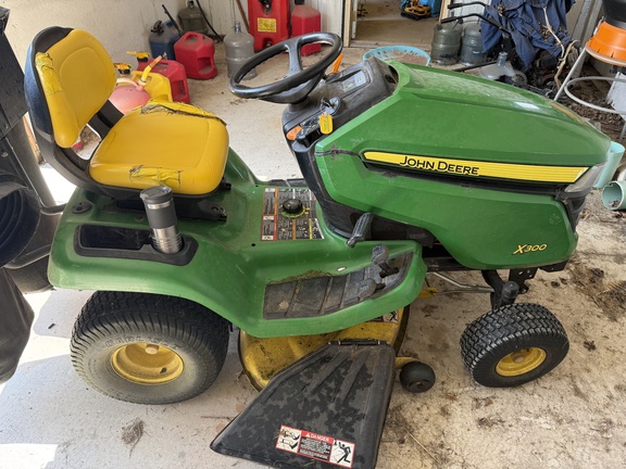 2015 John Deere X300 Garden Tractor
