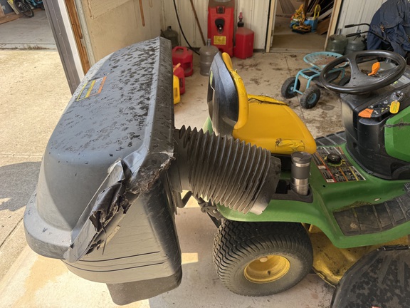 2015 John Deere X300 Garden Tractor