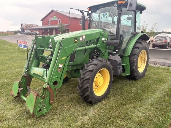 2015 John Deere 5085E Tractor