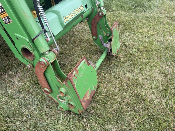 2015 John Deere 5085E Tractor