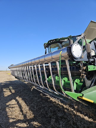 2018 John Deere 630F Header Combine