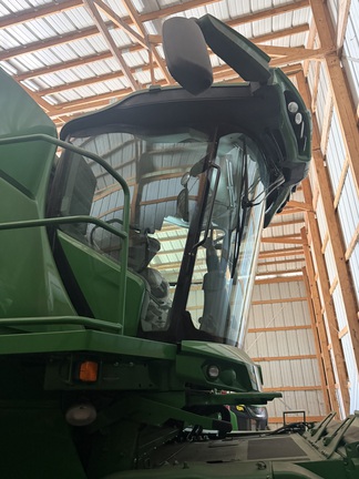 2023 John Deere S760 Combine