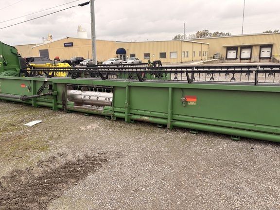 2004 John Deere 635F Header Combine