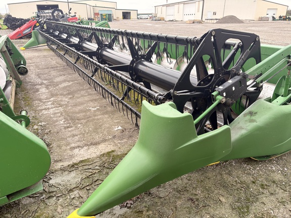 2004 John Deere 635F Header Combine